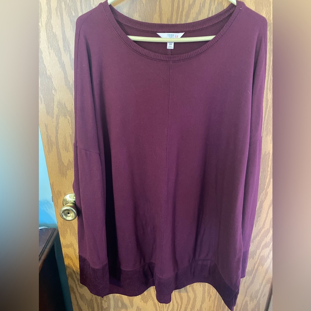 Women's purple Top